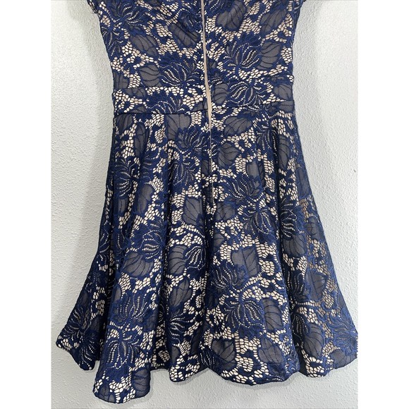 B Darlin Lace Overlay Short Fit & Flare Blue Mini Cocktail Dress Size 7/8 - Picture 11 of 16